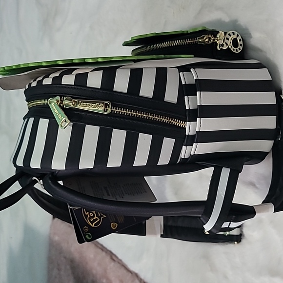 Beetlejuice Dante's Inferno Mini Backpack/Wallet - Picture 5 of 11